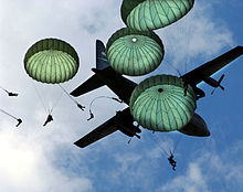 220px-82nd_Airborne_Mass_Jump-JSOH2006